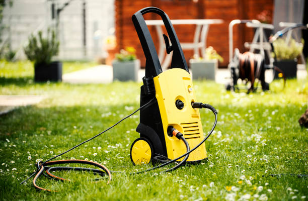 Best Pool Deck Cleaning  in Pine Ridge At Crestwood, NJ